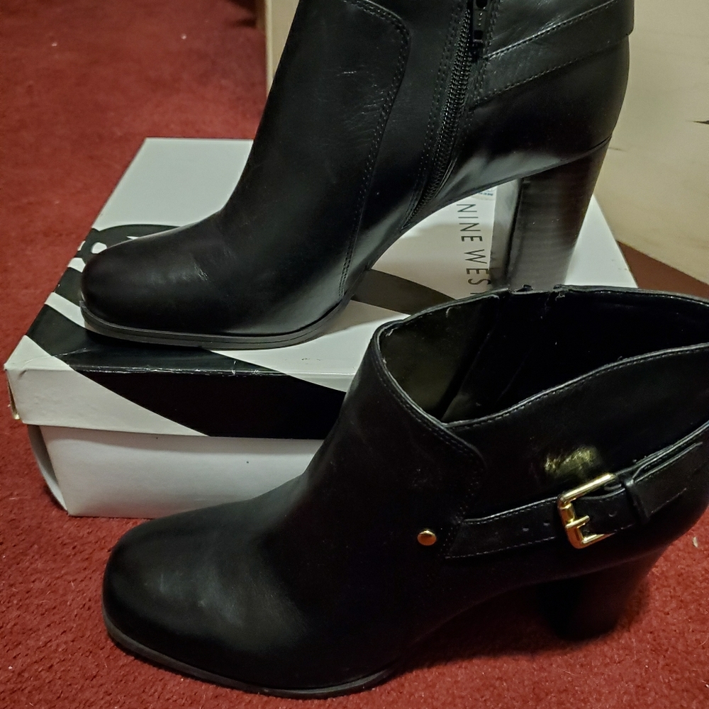 Nine West shoe boot